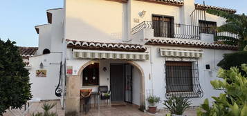 Chalet adosado en venta en Montañar-El Arenal