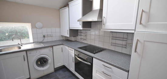 Flat to rent in Worcester Road, Malvern WR14