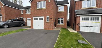 4 bed detached house for sale