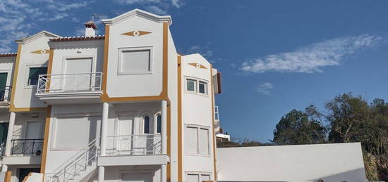 Moradia T4 na Ericeira, a sua Casa junto ao Mar