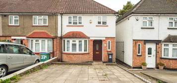 3 bed semi-detached house for sale