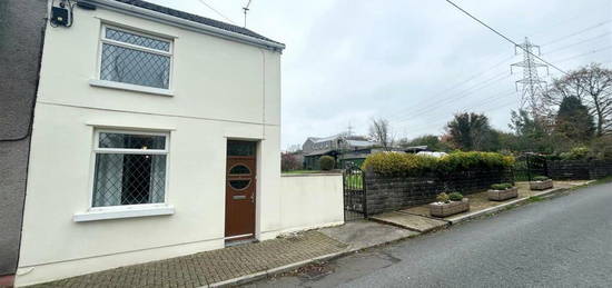 3 bedroom semi-detached house