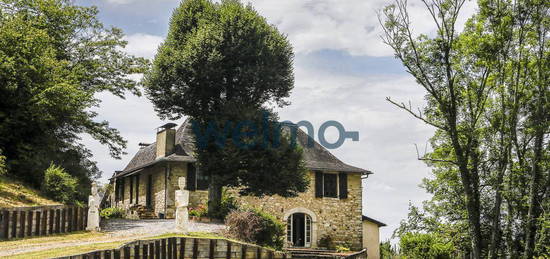 Maison - 10 pièces - 350 m² - Bosdarros 64290