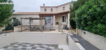 Villa 5 pièces 196 m²