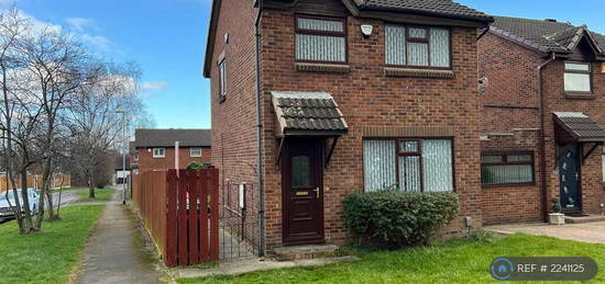 3 bedroom detached house