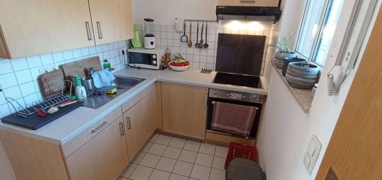 Elbnahe 1-Raum-Wohnung mit Balkon und Einbauküche in Dresden