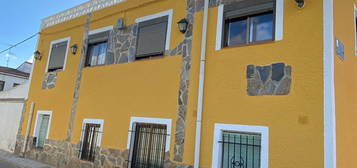 Casa o chalet independiente en venta en calle Huertas, 28