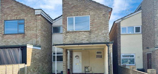 3 bedroom semi-detached house