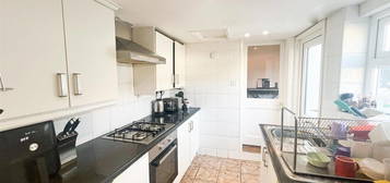 Detached house to rent in Trumpington Road, London E7