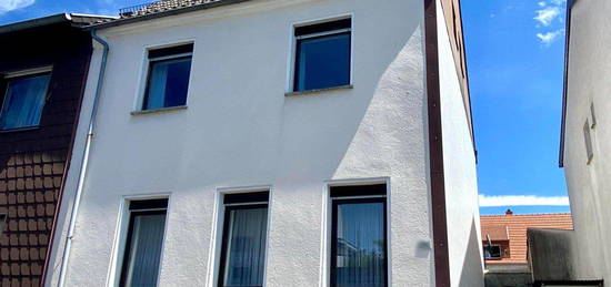 Einfamilienhaus mit Garage Nahe Innenstadt