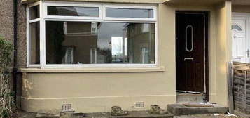 2 bed terraced house to rent