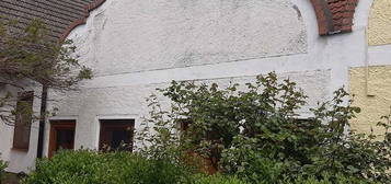 7142 Illmitz, Zwei Zimmer- Wohnung im beschaulichen Illmitz, eventuell Gartenbenützung