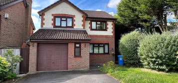 4 bedroom detached house to rent