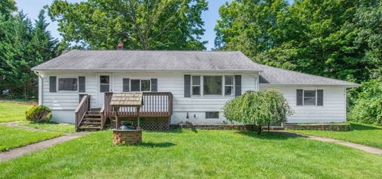 13 Telemark Rd, Rockaway Twp., NJ 07866