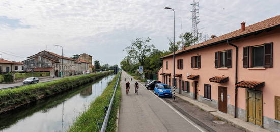 Trilocale Alzaia Naviglio Pavese 288, Cantalupa - San Paolo, Milano