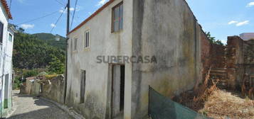 Casa T3 em Espinhal de 88,00 m²