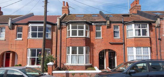 7 bedroom terraced house