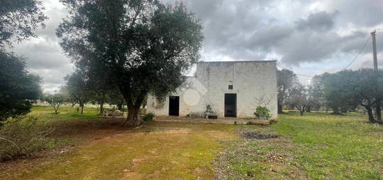 CASA DI CORTE A OSTUNI