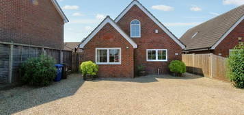 5 bedroom detached house