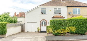 5 bedroom semi-detached house for sale