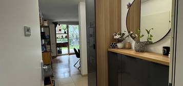 Helle 2-Zimmer Eckgartenwohnung