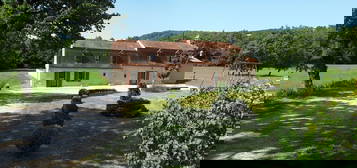 Maison avec Piscine au Calme en Pierre