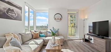 8181 Chester St #807, Vancouver, BC V5X 0J9