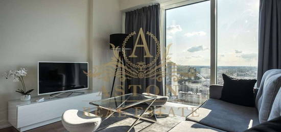 Amazing apartment on 27th floor on Złota 44