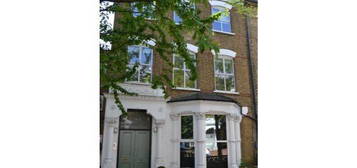 2 bed flat to rent