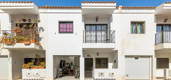 Casa o chalet en venta en Calle Esposos Caparros Delgado, Santa Lucía de Tirajana interior