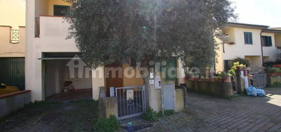 Villa a schiera via F. Magellano, 23, Centro, Vicopisano