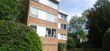 Flat for sale in Duncan Close, New Barnet, Barnet EN5