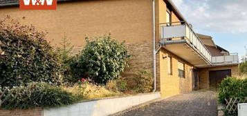 Charmantes Einfamilienhaus mit großer Terrasse und Blick über Lohmar