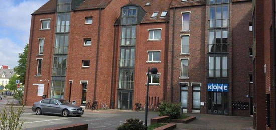 Renovierte 3-Zimmer-Wohnung mit Loggia Am Wendehafen