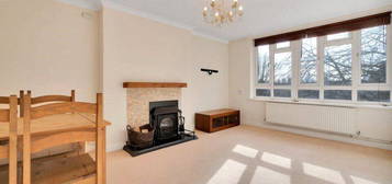 Flat to rent in Kelvin Road, Highbury N5