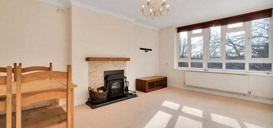 Flat to rent in Kelvin Road, Highbury N5