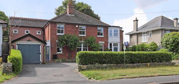 5 bed detached house to rent