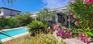 Villa de plain-pied  à vendre, 6 pièces, 4 chambres, 132 m²