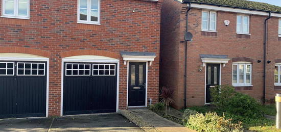 Flat to rent in Amblerise Close, Bolehall, Tamworth B77