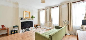 3 bedroom flat to rent