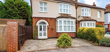 4 bed semi-detached house for sale