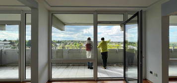 Ffm Sachsenhausen: helle 4-Zi. Wohnung, Südausrichtung, großer Balkon mit Weitblick zum Stadtwald