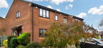 Town house for sale in Longdike Court, Kippax, Leeds, West Yorkshire LS25