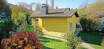 Hör mal, wer da hämmert! Einfamilienhaus zum Basteln am Fuße des Sagbergs