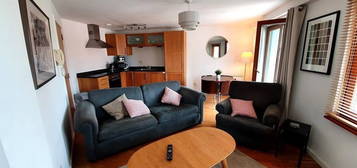 2 bed flat to rent