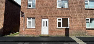 Semi-detached house to rent in Priory Road, Louth LN11