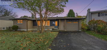 239 WARNICA Road, Barrie, Ontario