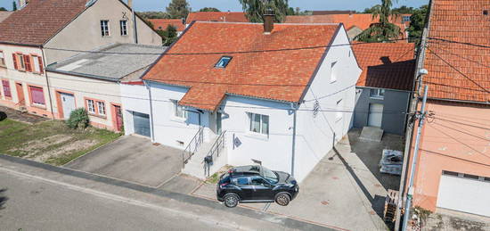 133 m² großes Haus mit wunderschön Garten in Keskaste