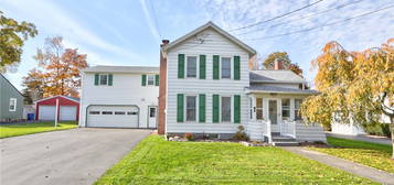 84 Bridge St, Seneca Falls, NY 13148