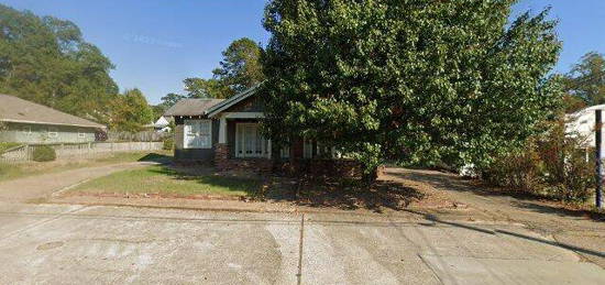 615 S Vienna St, Ruston, LA 71270